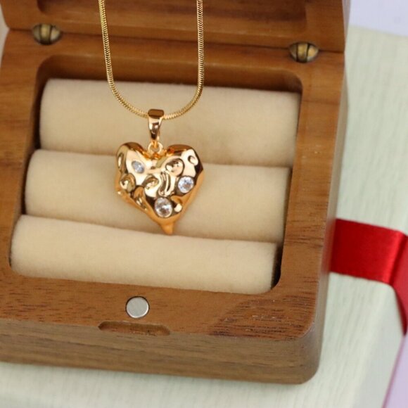 "Textured Rose Gold Heart Pendant with Sparkling Crystal Accents, XPPT1522 - Picture 9 of 13